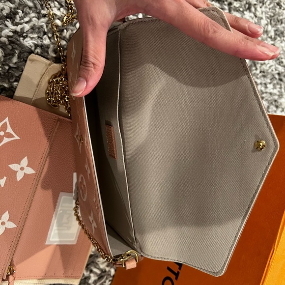❌ SOLD ❌ Louis Vuitton Felicie Pochette ❌ SOLD ❌ - Picture 3 of 4